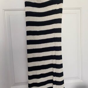 Zara Black and White Ribbed Maxi Skirt